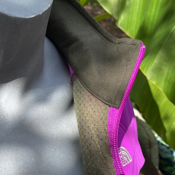 North Face Jacket - Picture 8 of 15